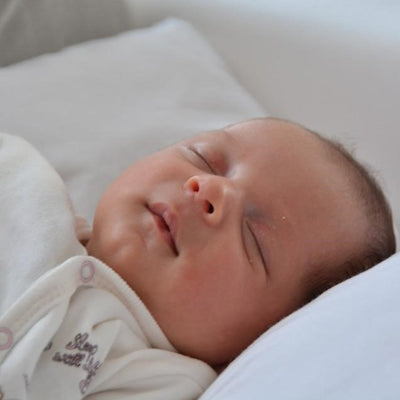 Baby’s sleep routine when the clocks go back? – Sock Ons